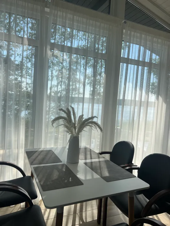 Дом у озера