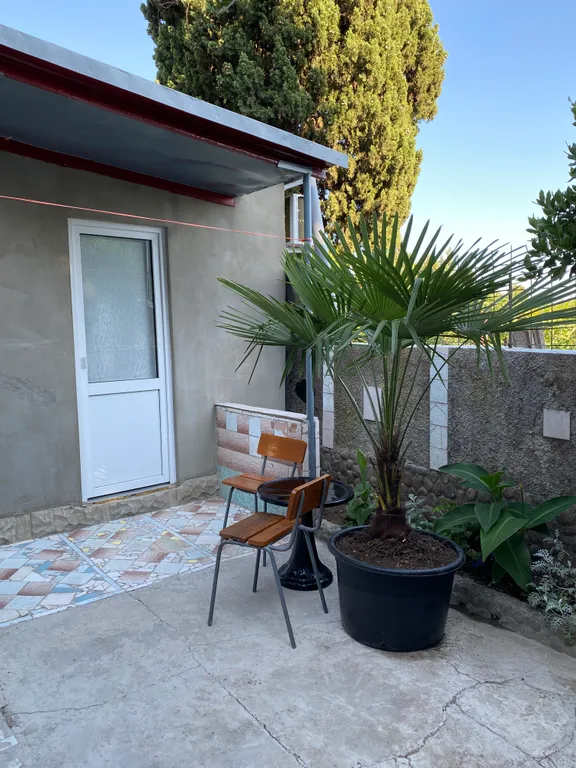 Двухкомнатный домик с новым ремонтом и зоной мангала