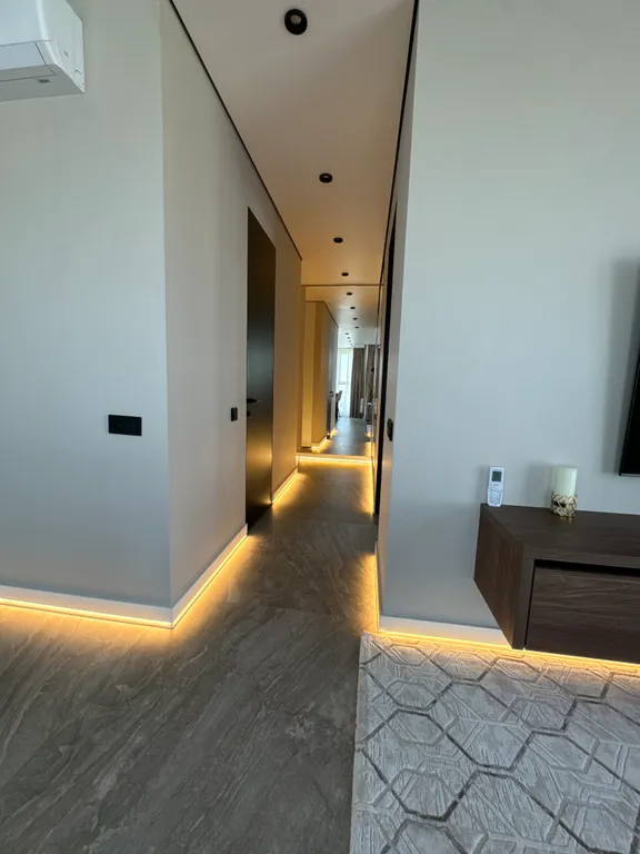 Современная 2-комнатная квартира с дизайнерским ремонтом