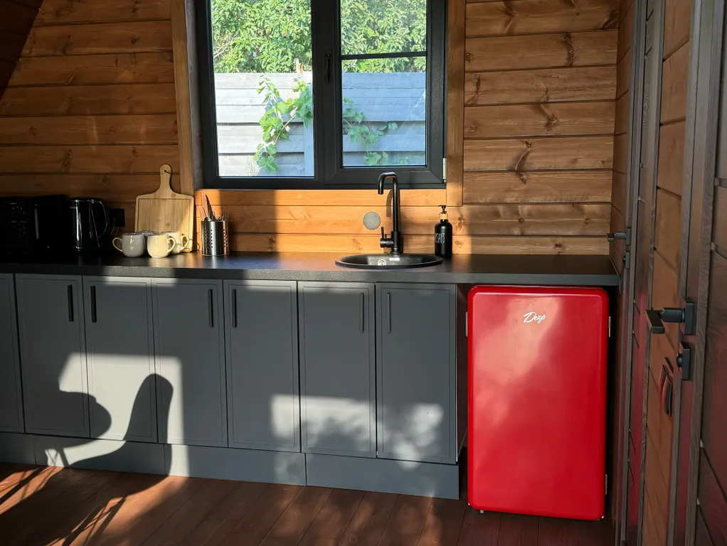 Апарт-отель Елань, глемпинг со стильными A-фреймами и бассейном