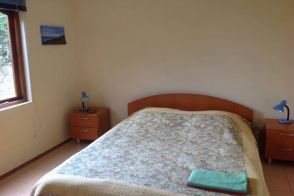 Уютный коттедж с бассейном с морской водой