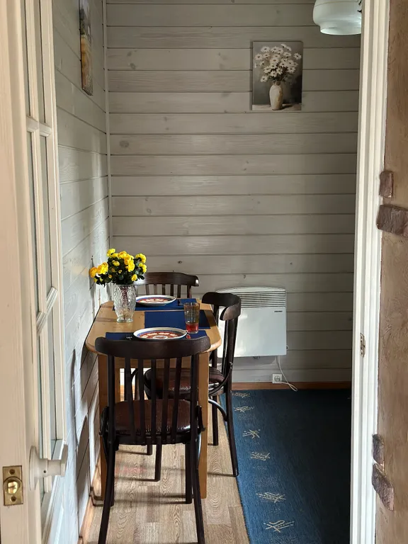 Коттедж Уютный дом в сердце ленинградского леса с баней на дровах — Приозерск