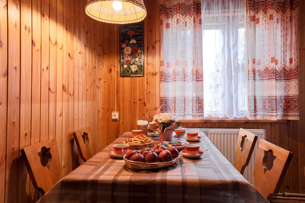 Монастырская изба