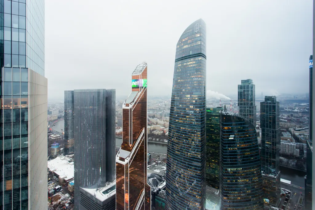 Редкий Пентхаус-формат на 64 этаже, оникс, подсветка, панорамные окна