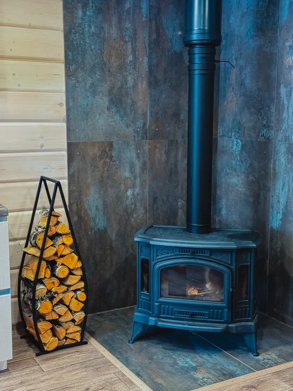 Новый уютный дом с камином