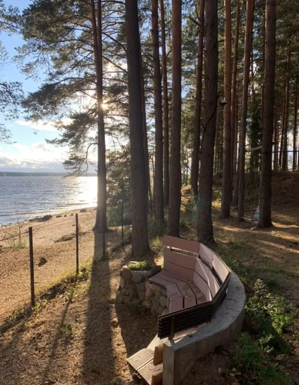 Коттедж Дом на первой линии озера Волго — Турбаза Чайка