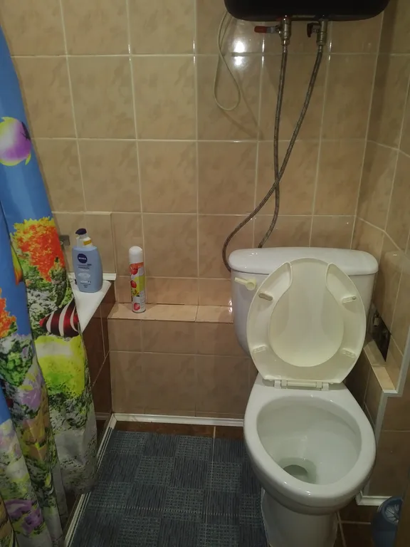 Горнолыжный курорт через дорогу