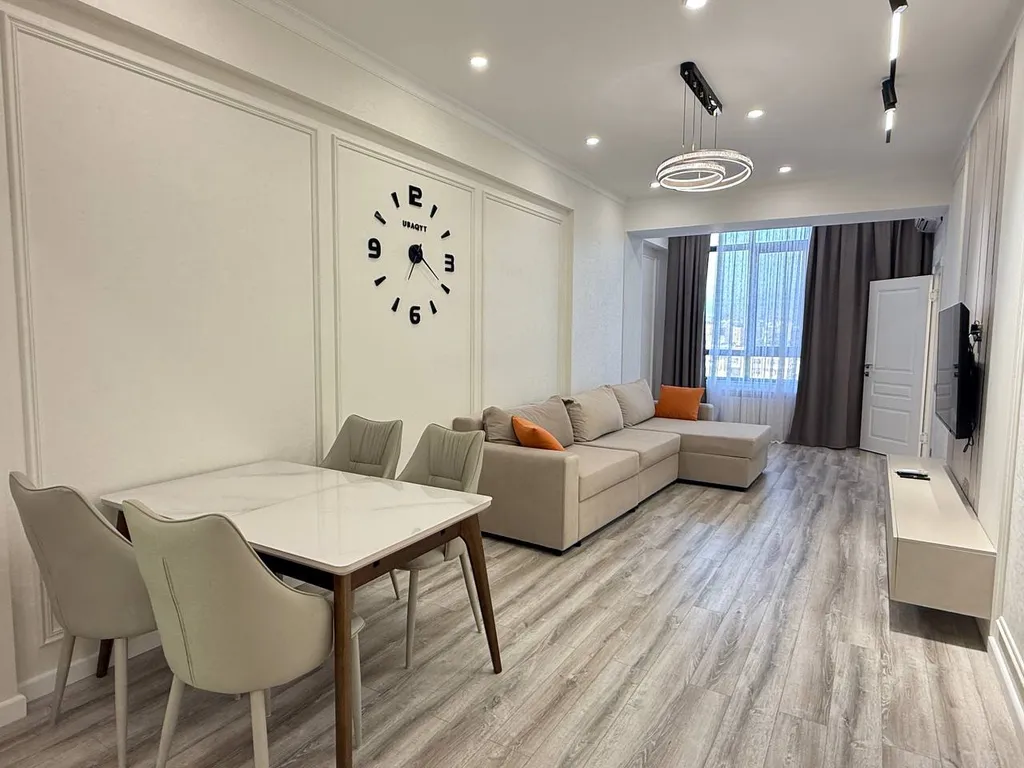 Tour Lumiere in Bay Tash Tower