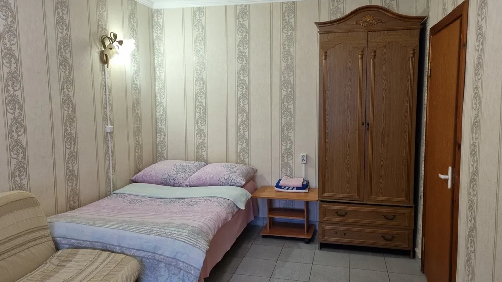 Однушка напротив ТРК МегаГринн