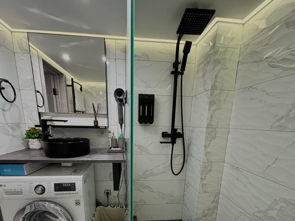 Двухуровневый апартамент в самом сердце Красной Поляны с видом на горы