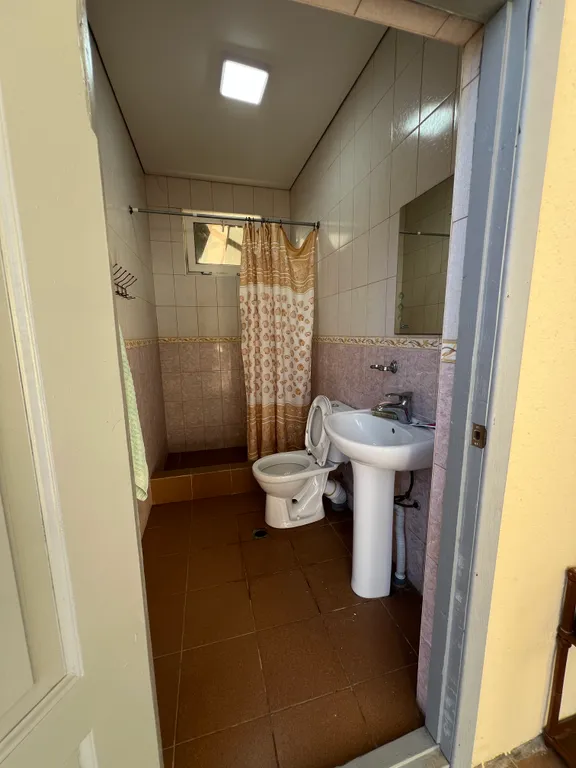 Эконом трехместный