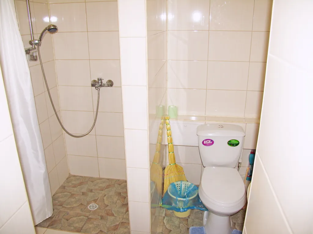 Бюджетный дом для вашего комфортного отдыха со двором