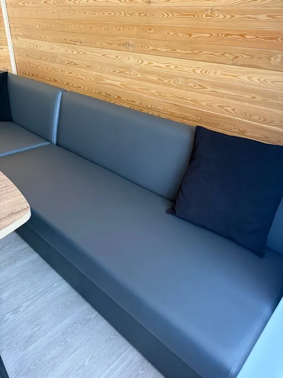 Дом с баней у реки