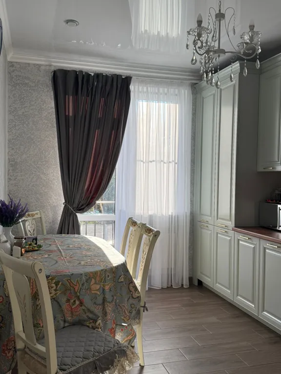 Шикарная квартира рядом с аэропортом, жд вокзал, экспоцентр