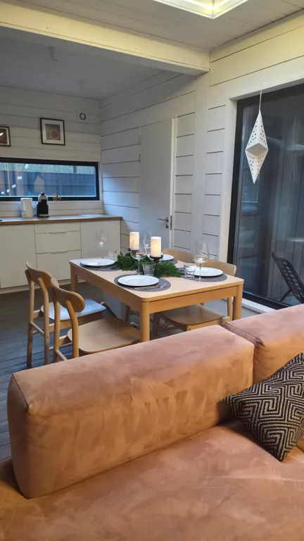 Коттедж под соснами