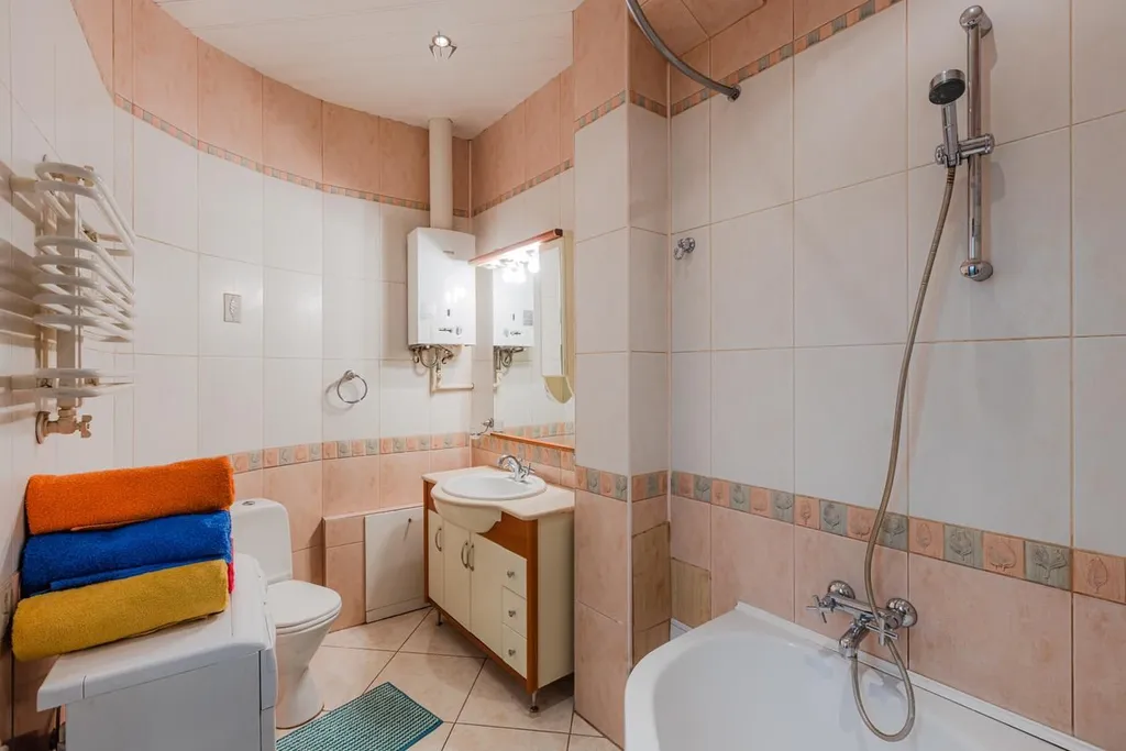 Уютная двухкомнатная в центре