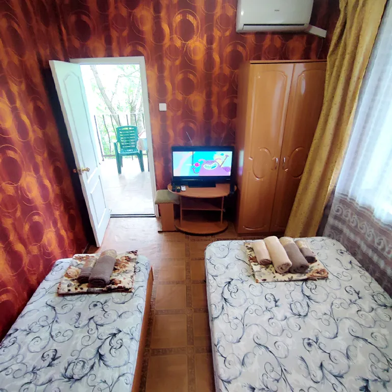 Часть дома в Профессорском уголке с отдельным входом на втором этаже