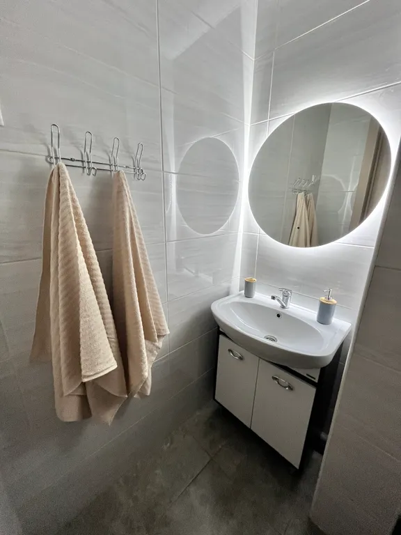 Новая светлая уютная квартира в историческом центре Шушенского