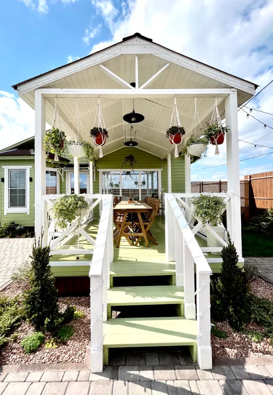 Чистый светлый коттедж с теплым бассейном и баней на дровах