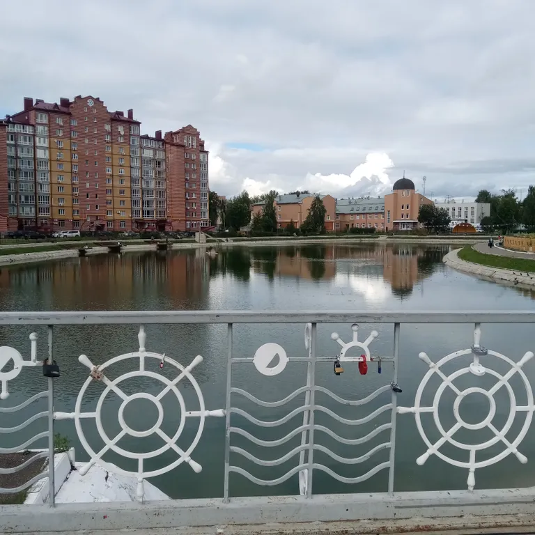 Уютная квартира рядом с городским озером и парком