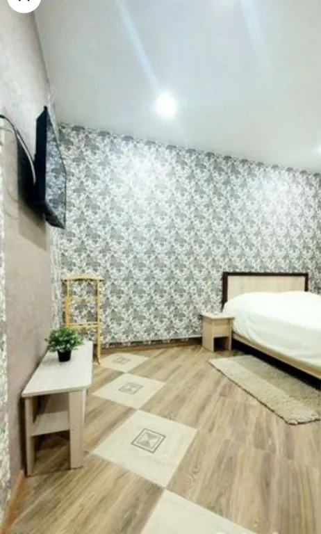 Уютный дом с собственным двором, навесом и парковкой