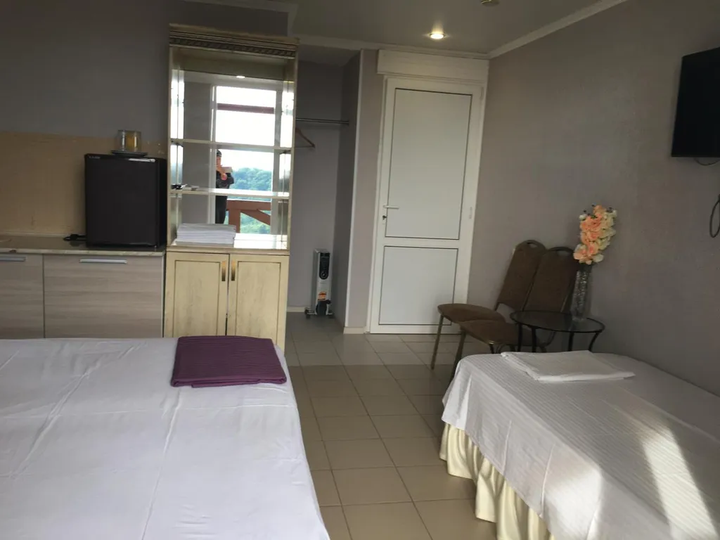 Коттедж с бассейном и баней