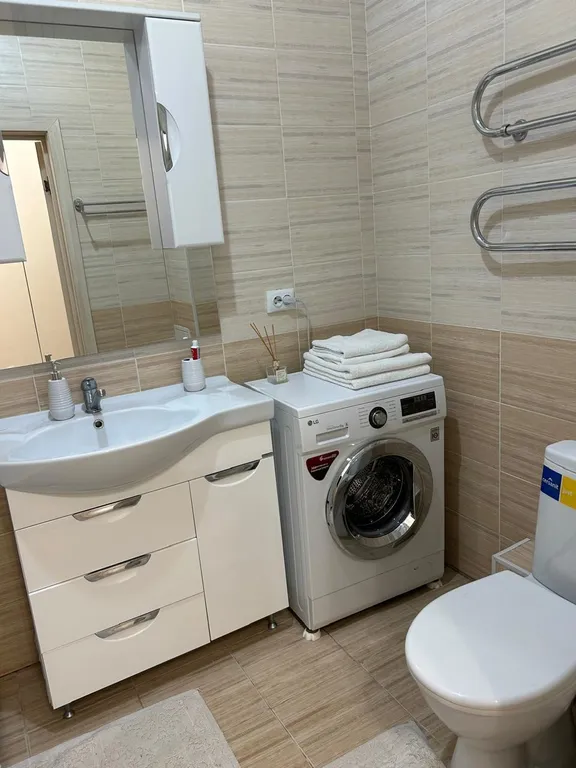 Уютная 1-комнатная квартира рядом с Экспо