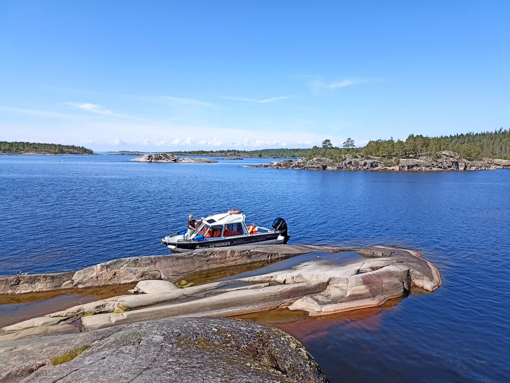 Двухэтажный дом с жаркой сауной у Ладожского озера