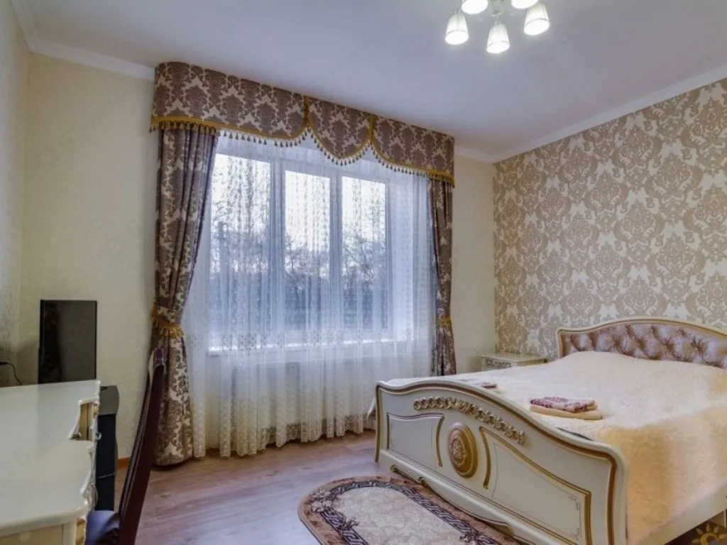 4-комнатный Дом