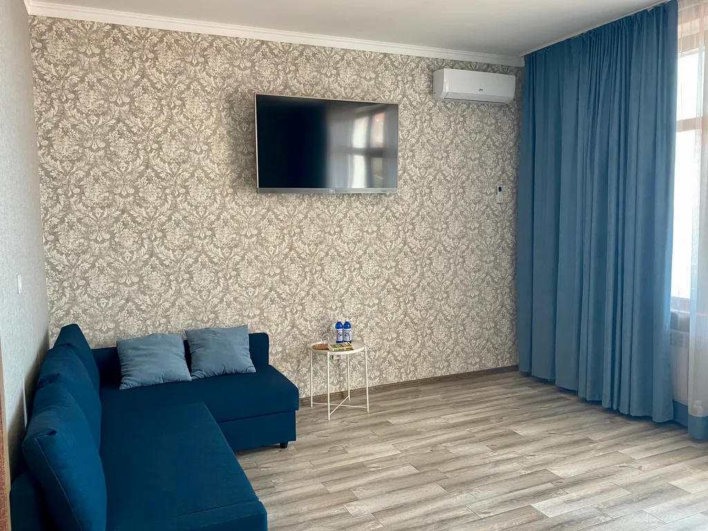 Светлая студия возле моря