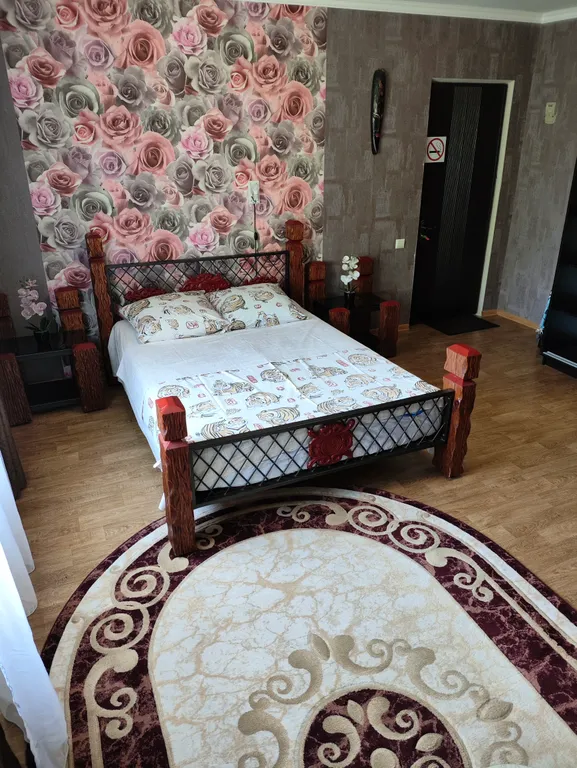 Квартира Уютная студия в центре Михайловска — аренда посуточно в Михайловск