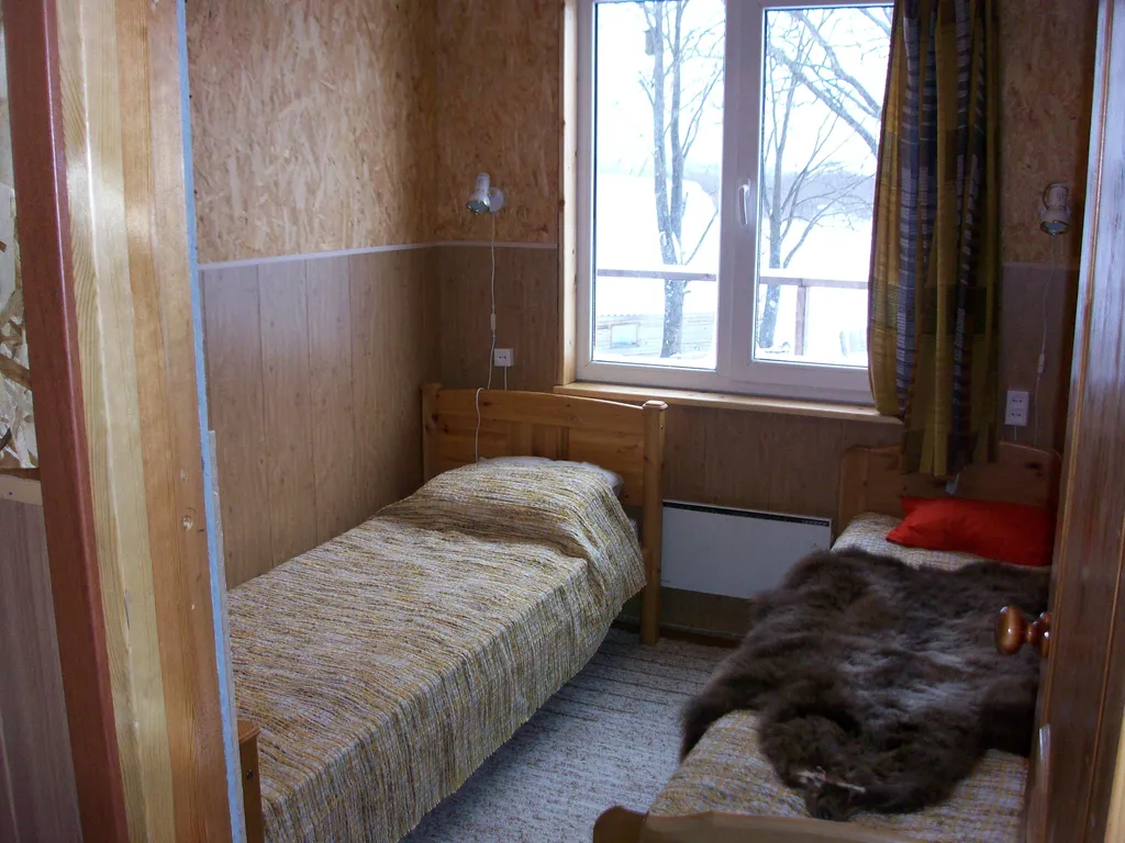 Домик у озера в Карелии