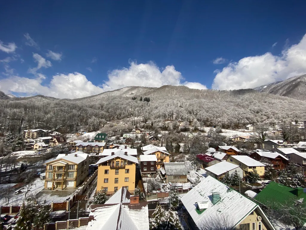 Сдается однокомнатная квартира в центре Красной поляны.