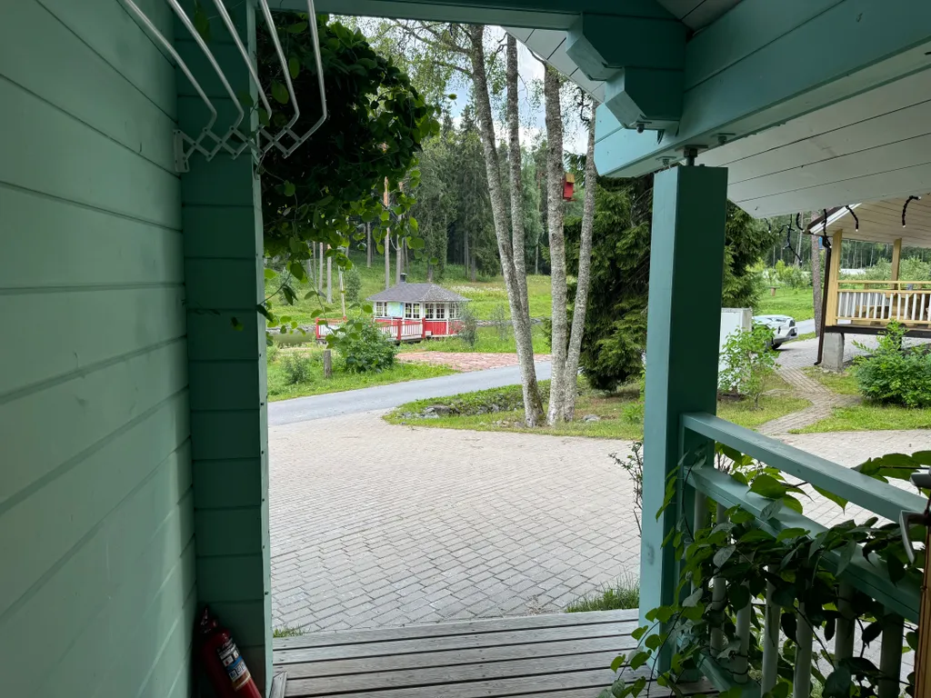 Уютный домик на берегу Ладожского озера дом 1