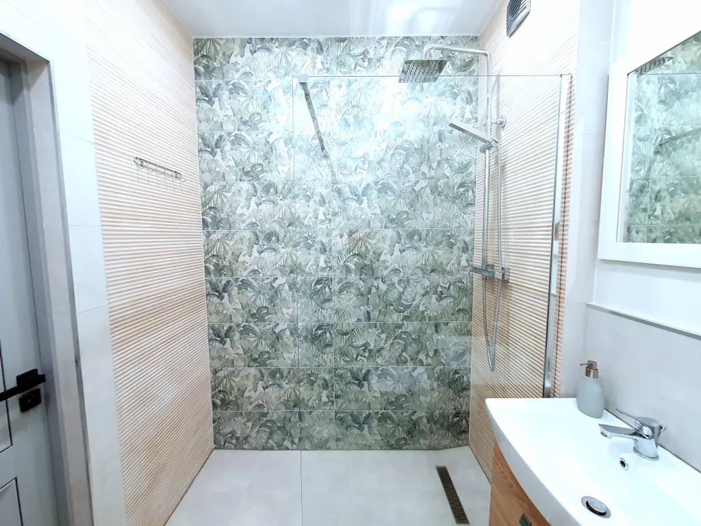 Стильная квартира с хорошим ремонтом в 5-ти минутах от пляжа