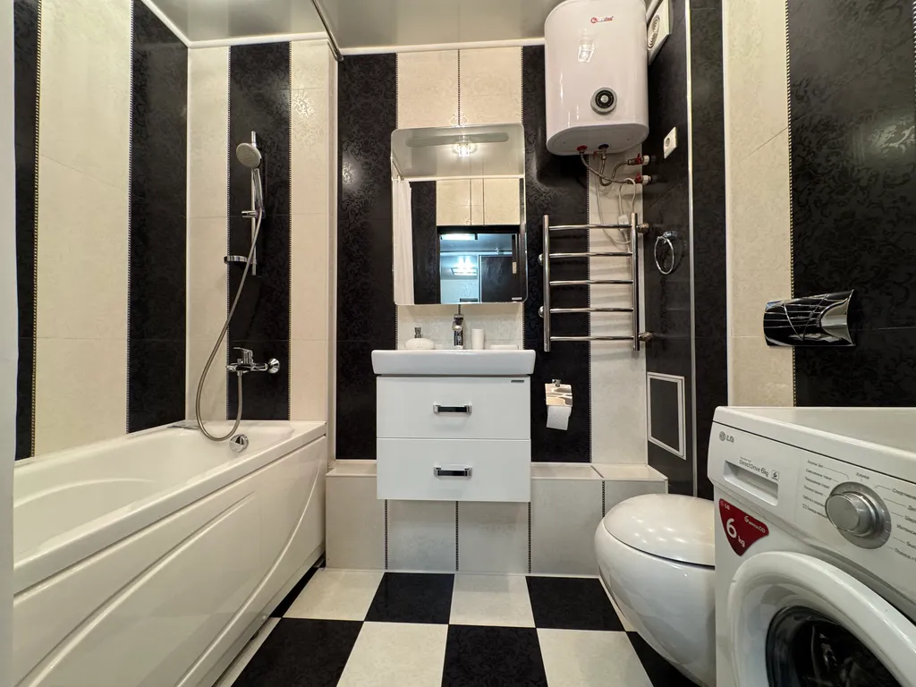 Апартаменты-студио на Карпова 16/2