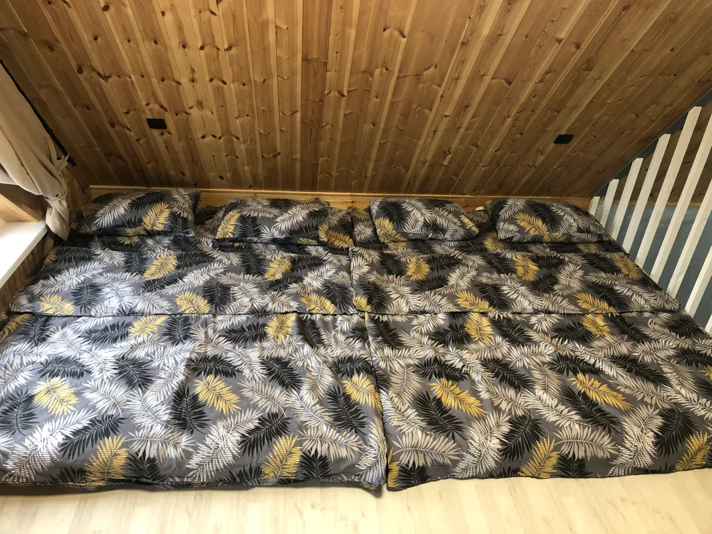 Уютный домик в окружении леса и горячих источников