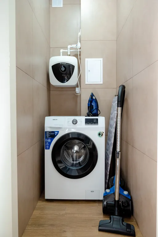 2 комнатная люкс квартира в центре на жк Ауезов