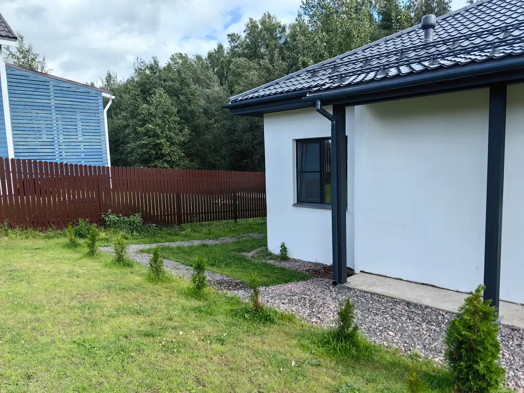 Дом у ручья