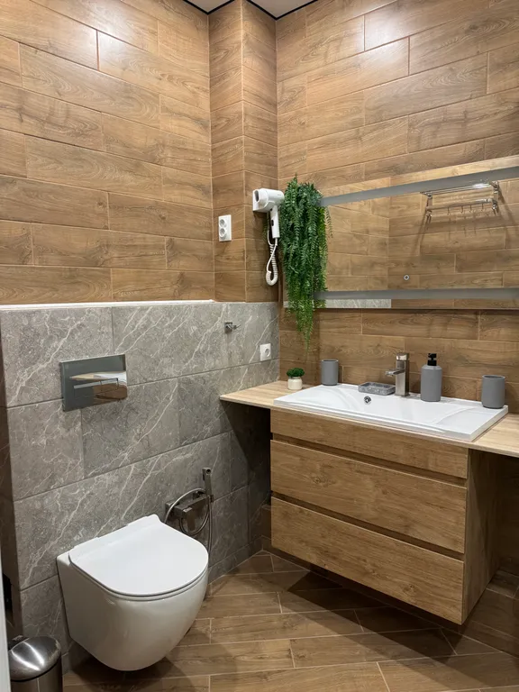 Современная уютная квартира в новом доме, рядом с парком и морем