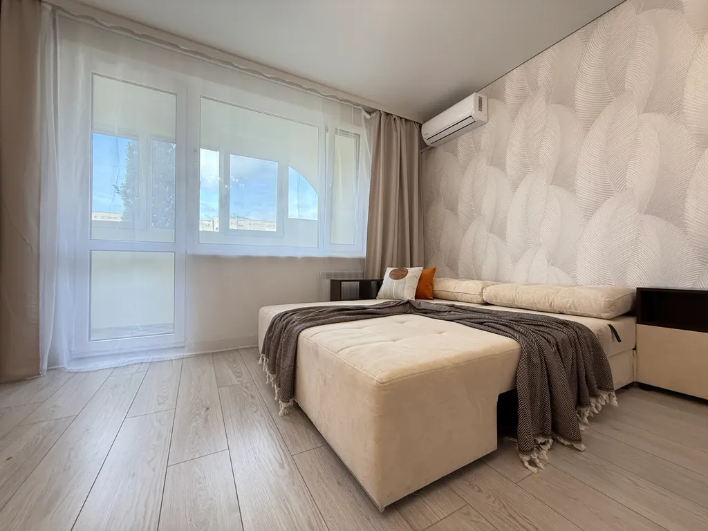 2 комнатная квартира пляж в 5 минутах езды. Парк Победы, Херсонес