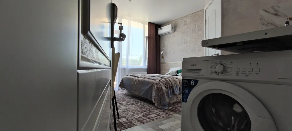 Квартира Квартира Студия с отоплением, кухней, стиралкой, балконом, парковкой, беседкой — Судак