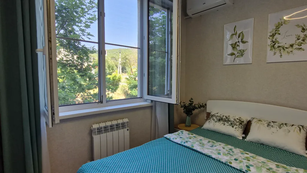 Квартира Уютные апартаменты у моря, с видом на можжевеловый лес, заповедник — Варваровка