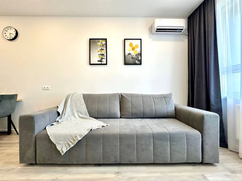 Красивая дизайнерская квартира в новом жк с видом на море