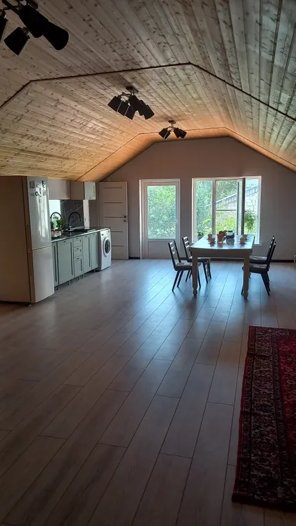 Коттедж Уютный 2-й этаж гостевого дома — Махачкала