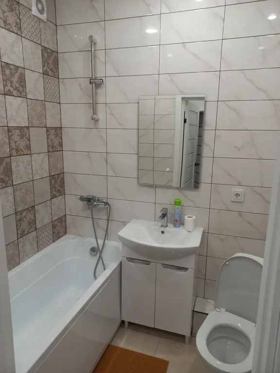 Любимый уголок у глобуса