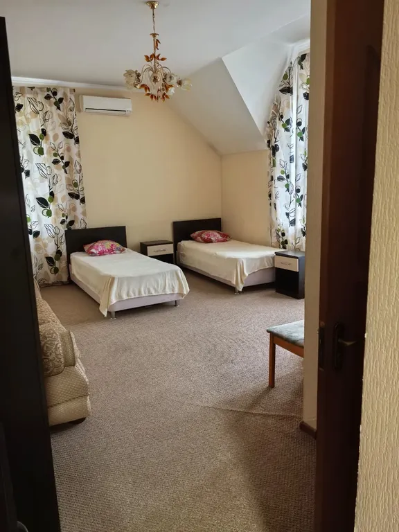 Уютный дом для большой компании