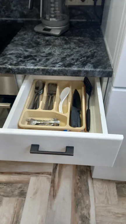 Уютная 1-комнатная квартира с современным ремонтом, мебелью и дорогой техникой