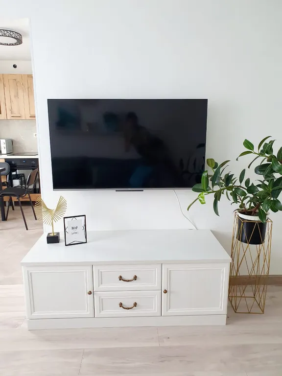 Светлая уютная квартира с красивым видом на закат