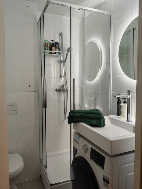 Комфopтнaя студия на 25 этаже